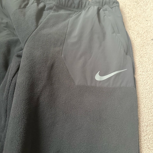 Nike pants - Picture 2 of 3